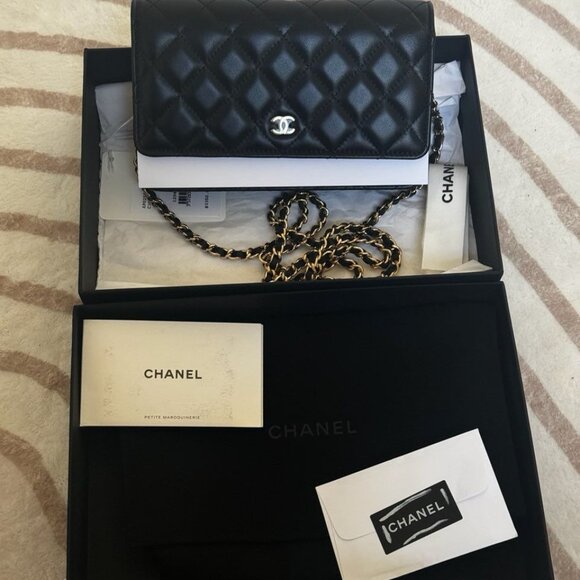 Lambskin Quilted Wallet On Chain WOC Black - Picture 1 of 5